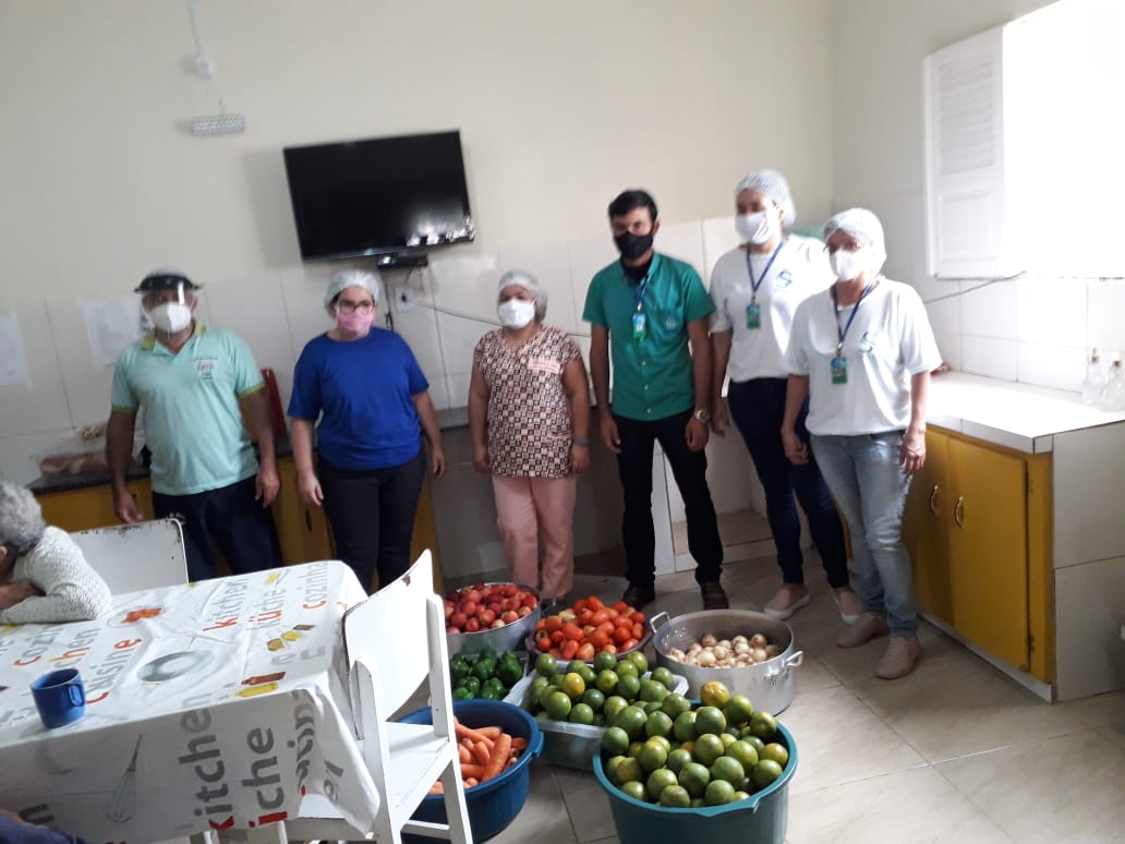 6 Doação de Hortifruti Casa do Idoso de cuité